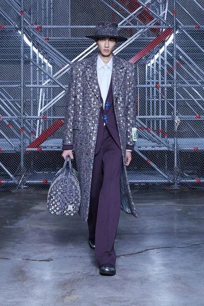 Look 84